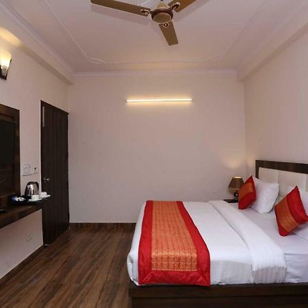 Hotel Sanca International New Delhi Exterior photo